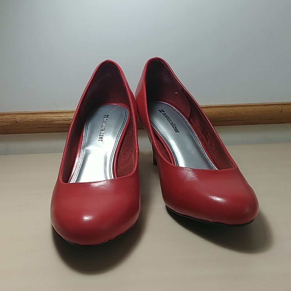 Naturalizer heels - Red